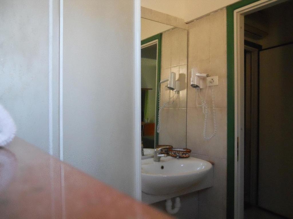Hotel Traghetto Civitavecchia Dış mekan fotoğraf