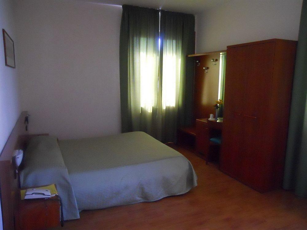 Hotel Traghetto Civitavecchia Dış mekan fotoğraf