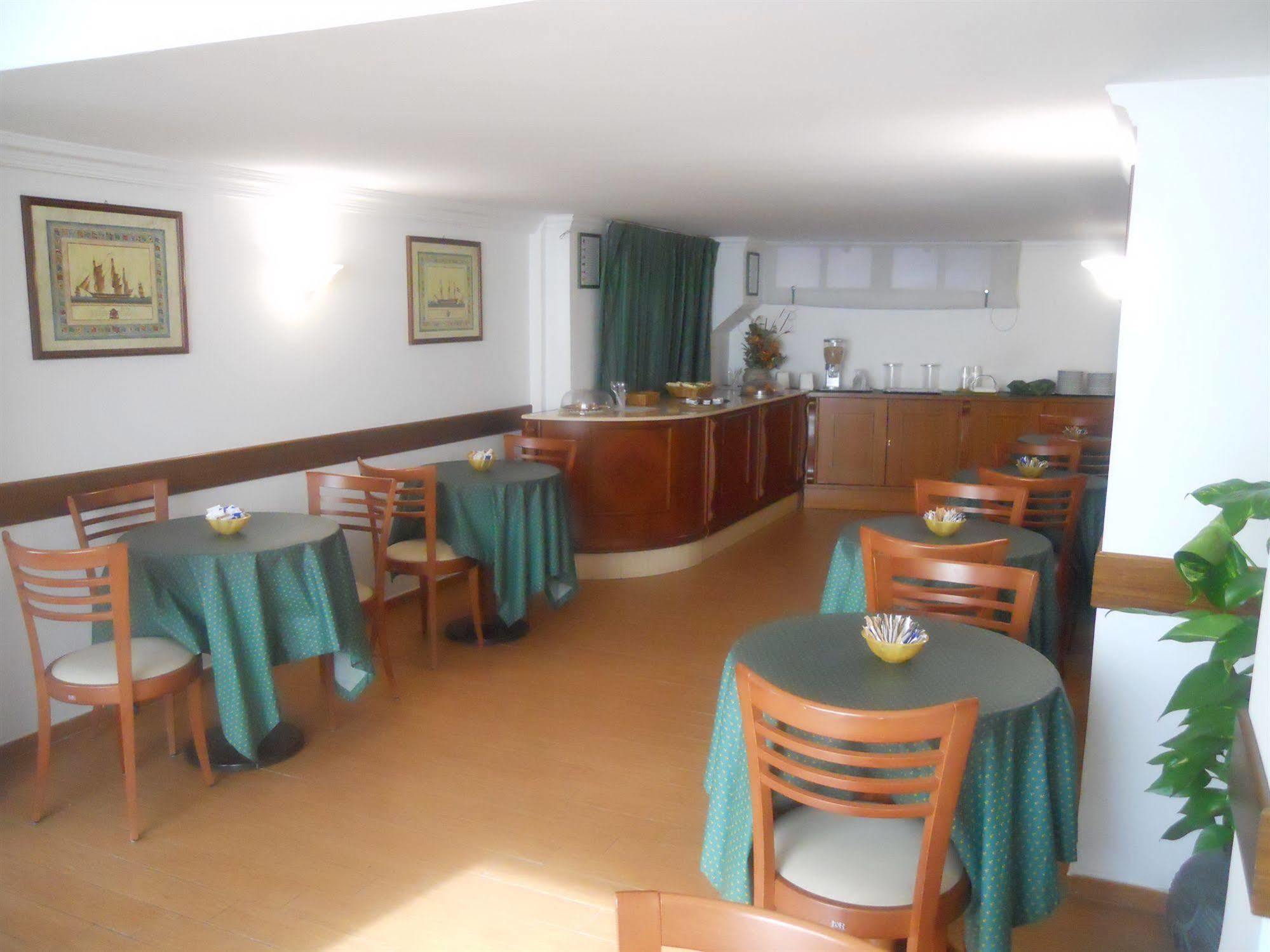 Hotel Traghetto Civitavecchia Dış mekan fotoğraf